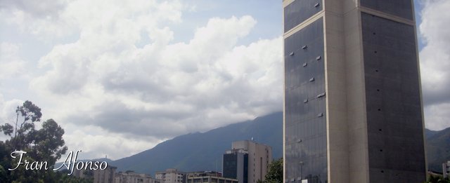 Caracas desde la Autopista by Fran Afonso 9.jpg