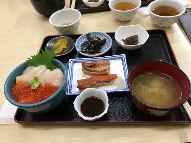 Lunch set at Hakodate morning market