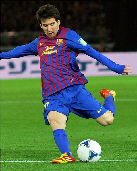 482px-Lionel_Messi,_Player_of_FC_Barcelona_team.jpeg