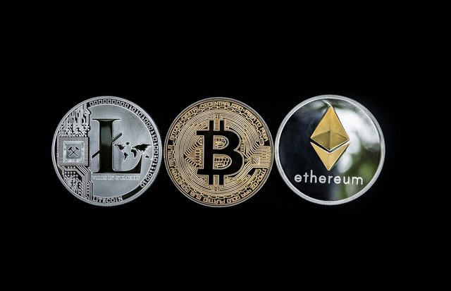 cryptocurrency-g010772922_1920.jpg