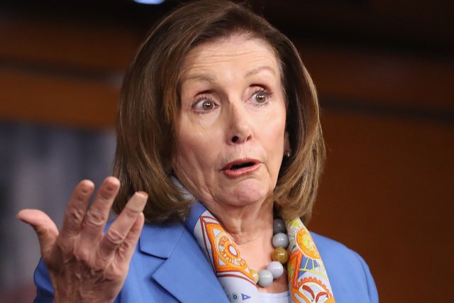 Pelosi bewildered.jpg