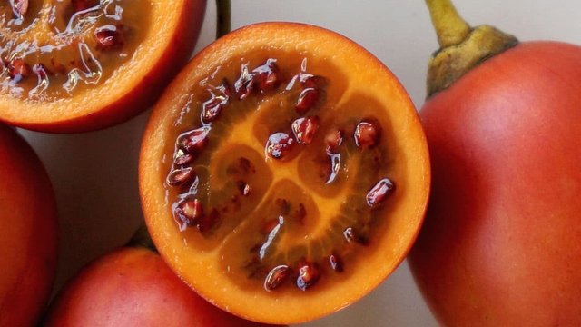 Tomate-de-arbol-Solanum-betaceum-1140x642.jpg