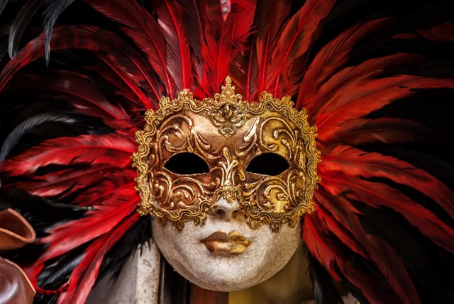 venetian-mask-1283163_1280.jpg
