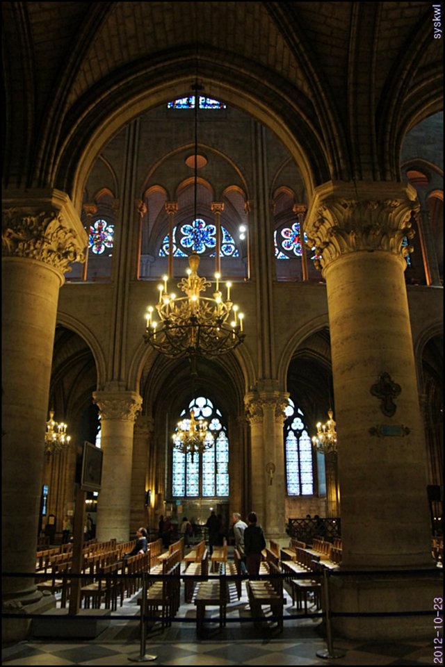 b-EU121023-182932.jpg