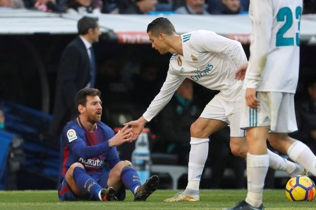 messi-ronaldo-epa24032020.jpg