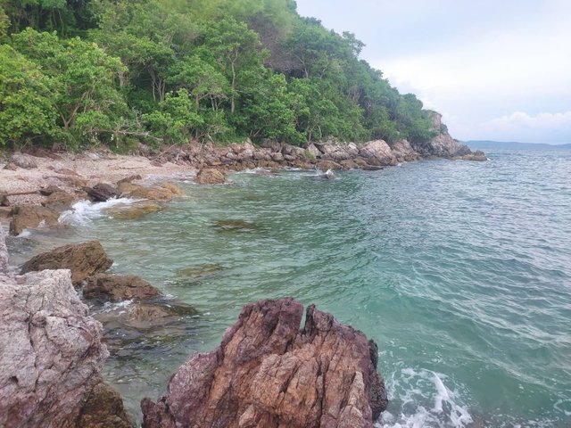 Koh Lan4.jpg