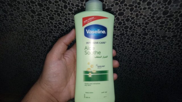 Vaseline Lotion.jpeg