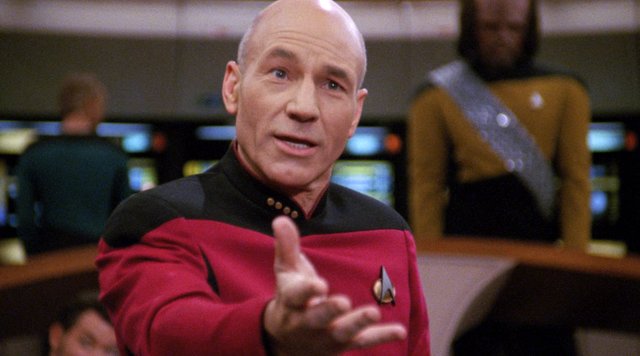 star-trek-tng-patrick-stewart-1.jpg