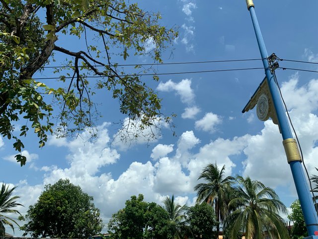 clouds3.jpg