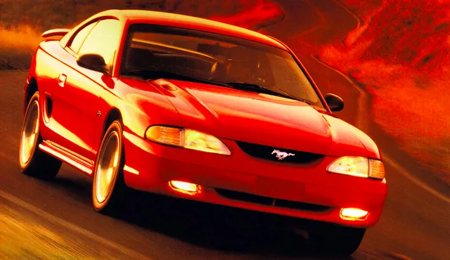 ford-mustang-gt-coupe-1996-sn95-1547131246.webp