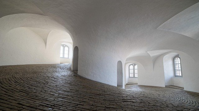 architecture-1867592_640.jpg
