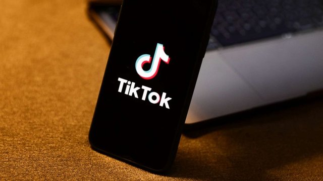 tiktok-logo-gty-jt-221101_1667324191513_hpMain_16x9_992.jpg