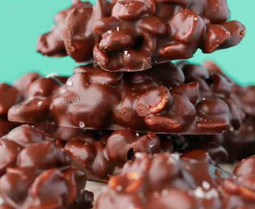 Chocolate-Peanut-Clusters-12.jpg