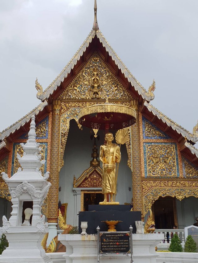 Wat Phra Singh7.jpg