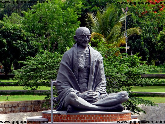 mahatma gandhi 19.jpg