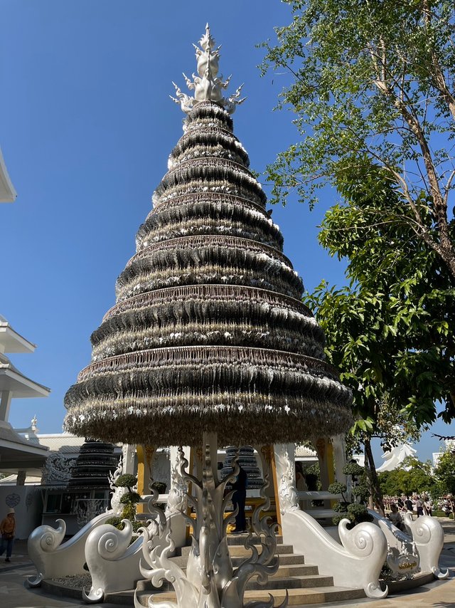 Wat Rong Khun5.jpg