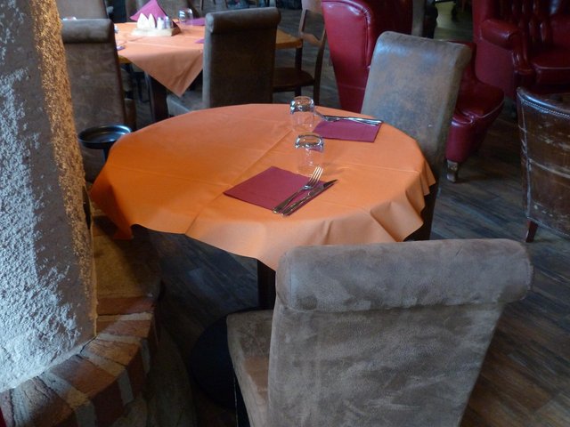 seating-area-182933_1280.jpg