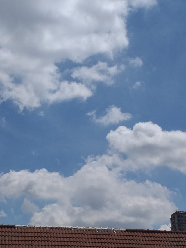 clouds72.jpg