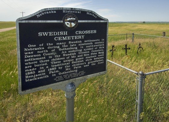 SwedishCrossCemetery_17.jpg