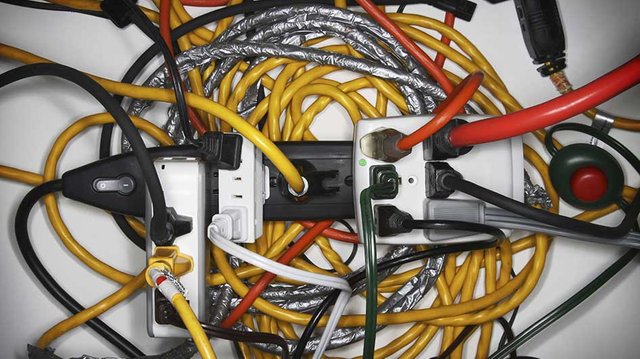 153-extension-cord-safety-wide.jpg