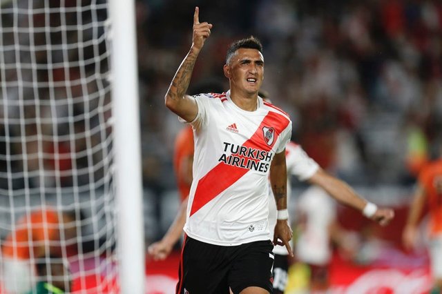 24.-Superliga-20a-River1-Banfield0-Suarez-gol.jpg