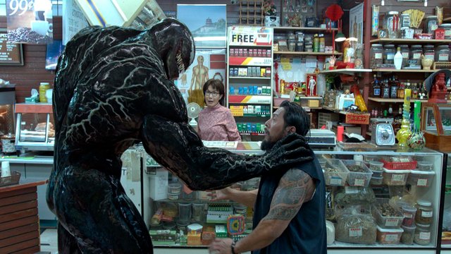 venom-movie-13.jpg