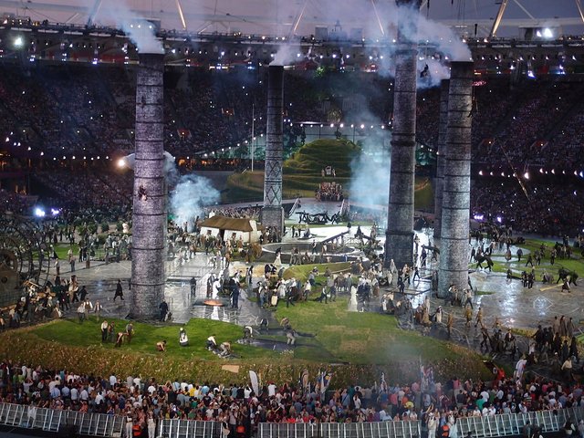 1024px-2012_Summer_Olympics_opening_ceremony_(15).jpg