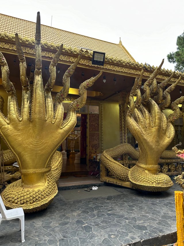 Wat Pa Phu Thap Boek2.jpg