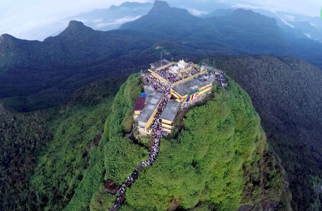 Adams-Peak-Sri-Lanka.jpg