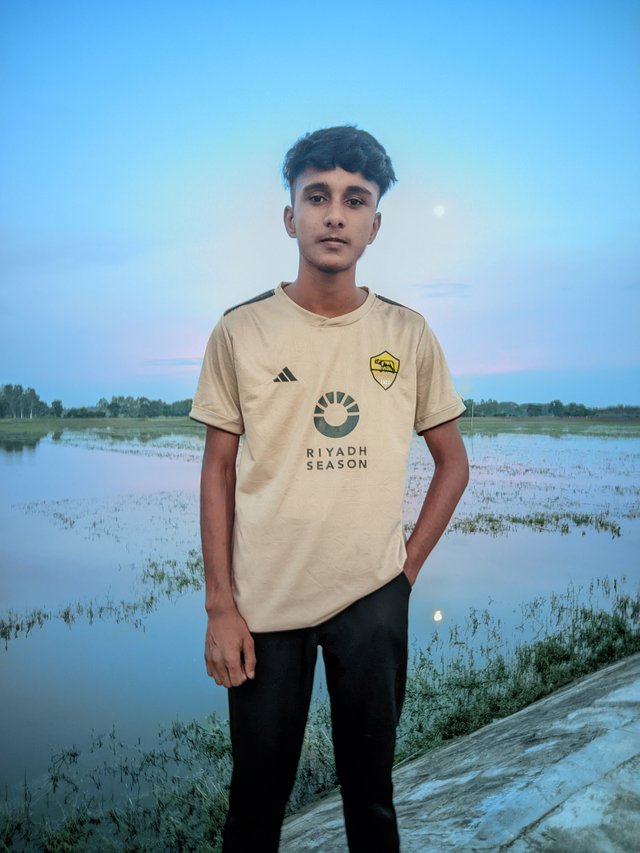 Hi Gorib_20240719_185407_📸iPhone click by Expert Mistry.jpg