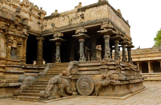 6-10-Temples-Southern-India-Airatesvara-Temple.jpg