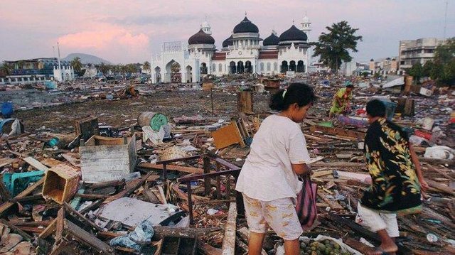 tsunami-aceh-2004-2303.jpg