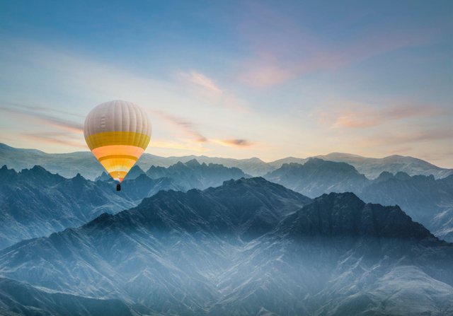 Hot air balloon flying pictures on a beautiful place (5).jpg