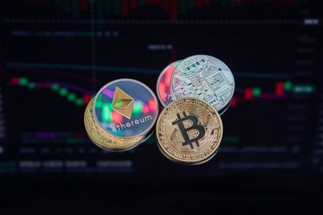 Cryptocurrency_pexels_110823_1200.jpg