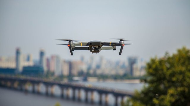 drone-6585450_1280.jpg