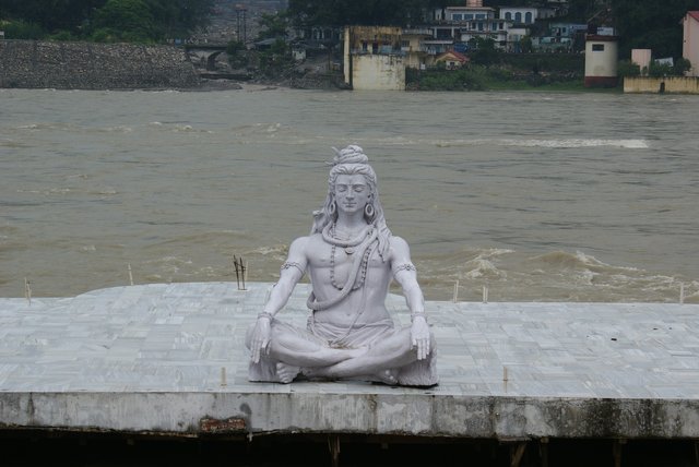 shiva-405978_1920.jpg