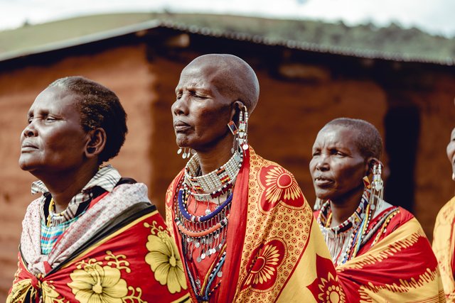 05_enkare_naniuke_village_maasai_kenya.jpg