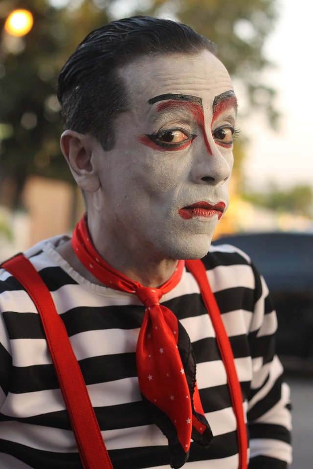 mime-4871674_1280.jpg