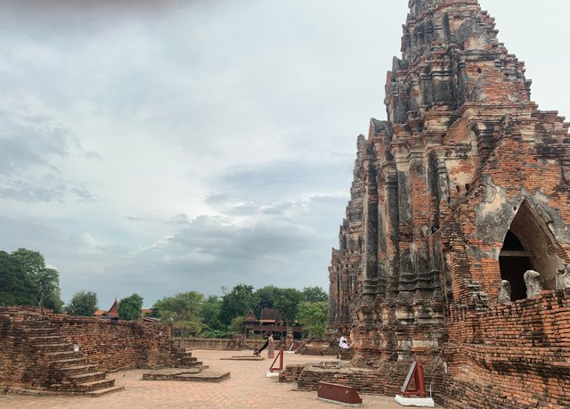 Wat Chaiwatthanaram1.jpg