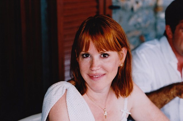 2048px-Molly_Ringwald_in_Greece.jpg