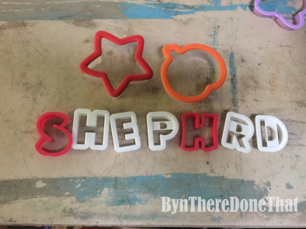 shepherdscake-cookiecutters.JPG