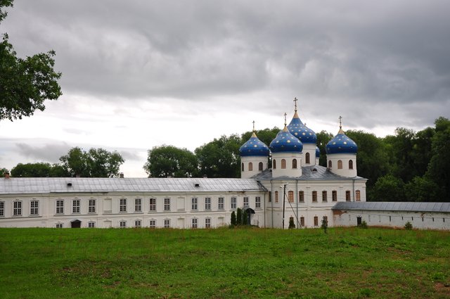 Свято-Юрьев монастырь. Крестовоздвиженский собор (4).JPG