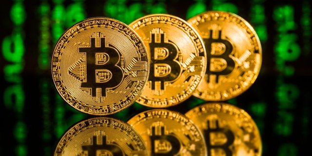 golden-bitcoins-cryptocurrency.jpg
