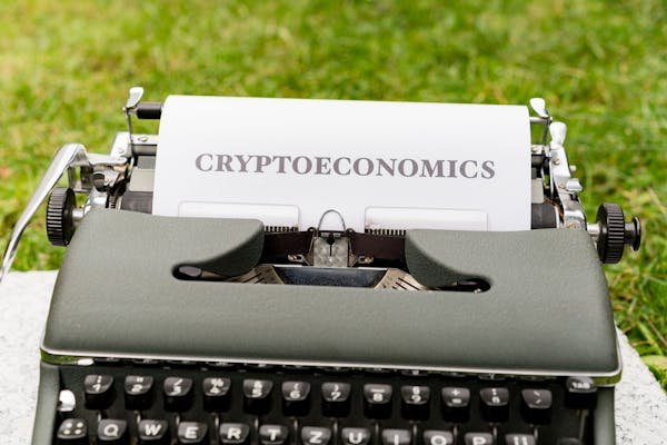 free-photo-of-a-typewriter-with-the-word-cryptonomics-on-it.jpeg