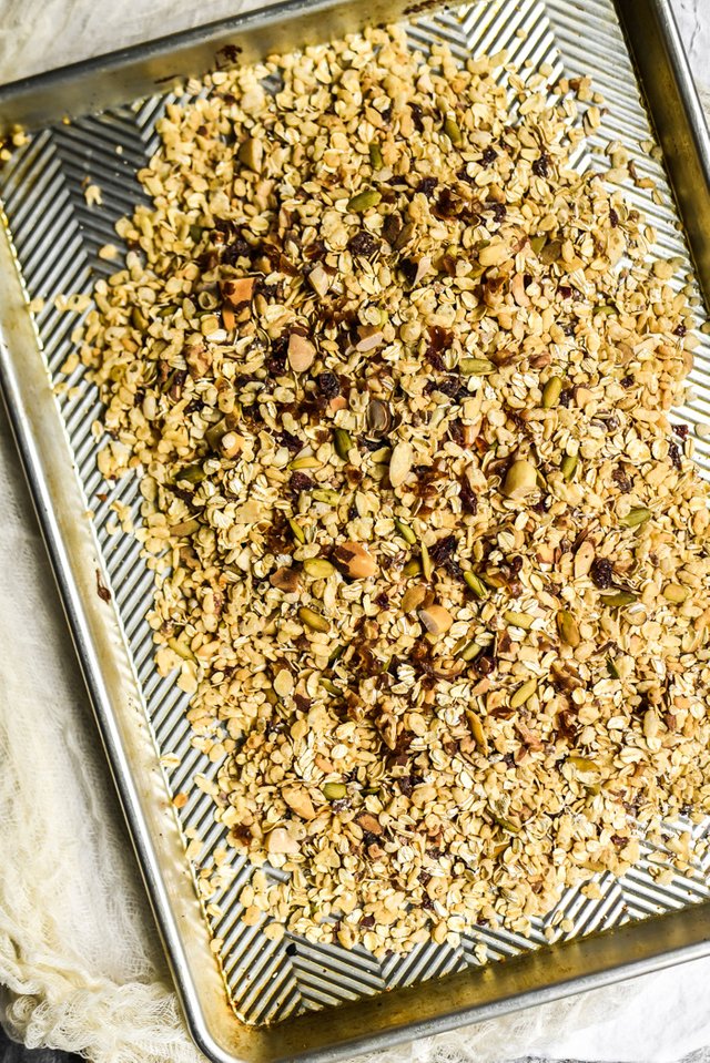 Simple Nuts & Seeds Muesli Cereal (2).jpg