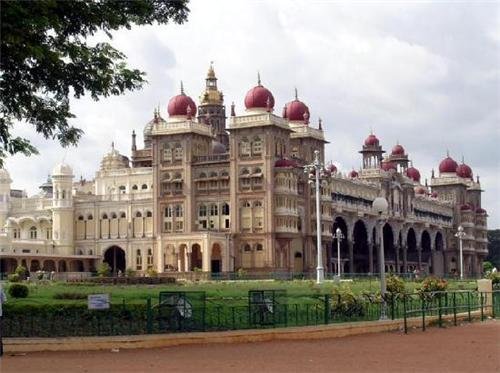 mysorepalace.jpg