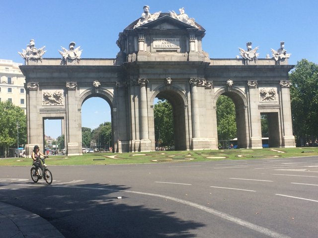 a5 Puerta de Alcalá.jpg