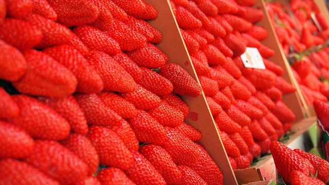 strawberries-890382_1280.jpg