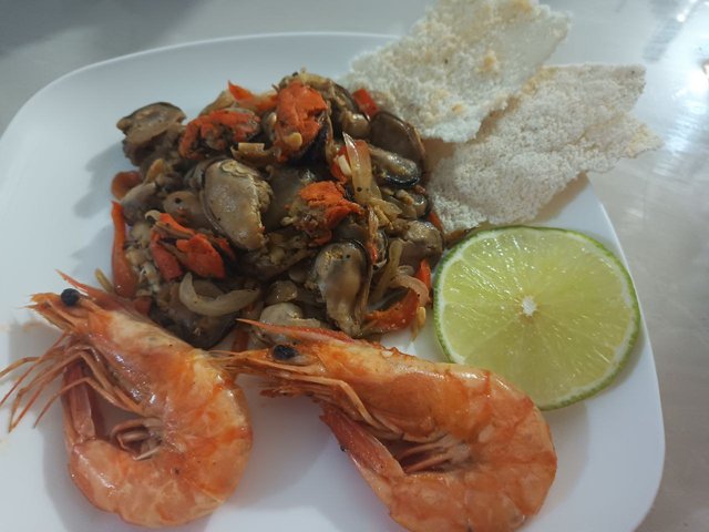 Mariscos Salteados 3..jpg