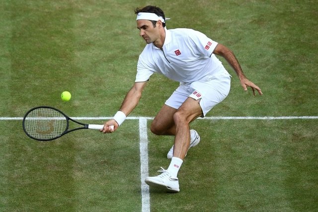 roger-federer-rafael-nadal-wimbledon-semifinal.jpg